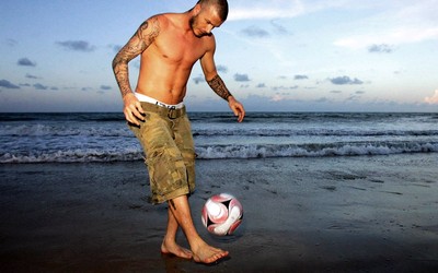 顺发体育焦点-乌兹别克斯坦队更衣室赛后一片欢腾